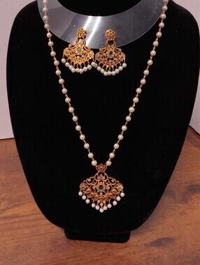 Traditional Indian Gold-Tone Pearl Pendant Necklace & Earrings Set